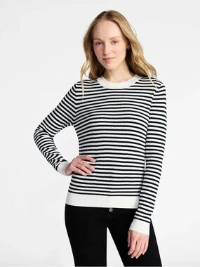Time and Tru Striped Black and White Sweater size XXL runs smaller